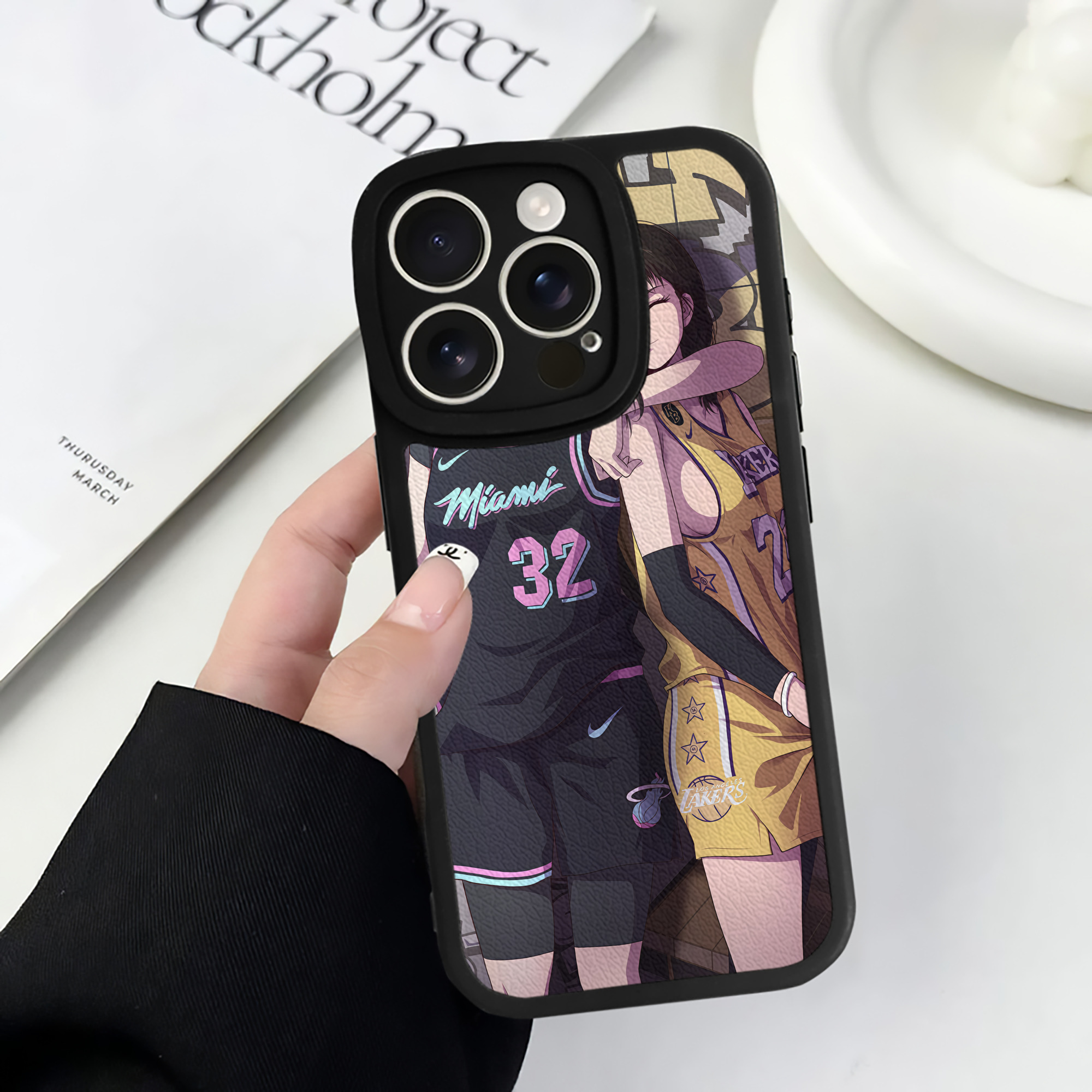 （画像用） SLAM DUNK／スラムダンク 【iPhone 16シリーズ対応】シリコンスマホケース（レザー調） 材質：シリコン